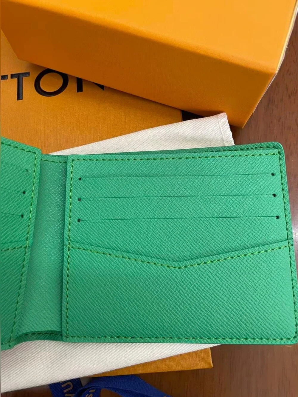 Louis Vuitton this slender